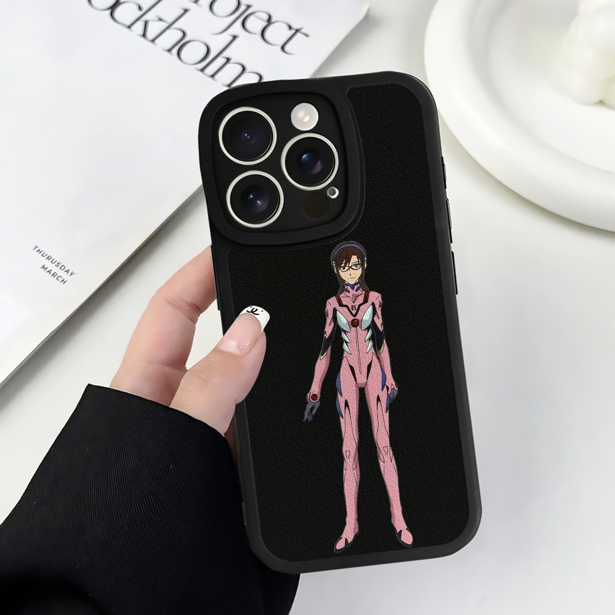 （画像用） EVA 新世紀エヴァンゲリオン 【iPhone 16シリーズ対応】シリコンスマホケース（レザー調） 材質：シリコン